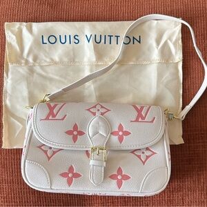 Louis Vuitton White and Pink Women's Bag